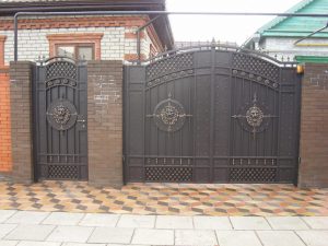 Качественные кованые ворота в Луганске